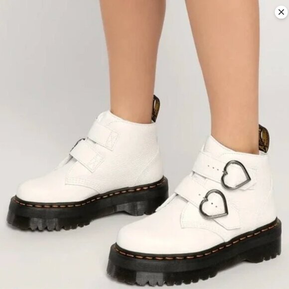 Dr. Martens Devon Heart Leather Platform White Milled Nappa Boots Womens US 6N
